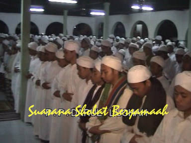 Suasana shalat berjamaah